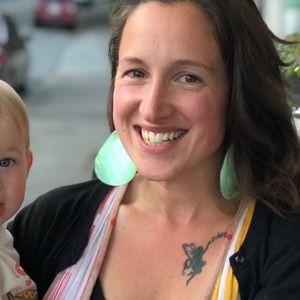 Meet your Posher, Caroline